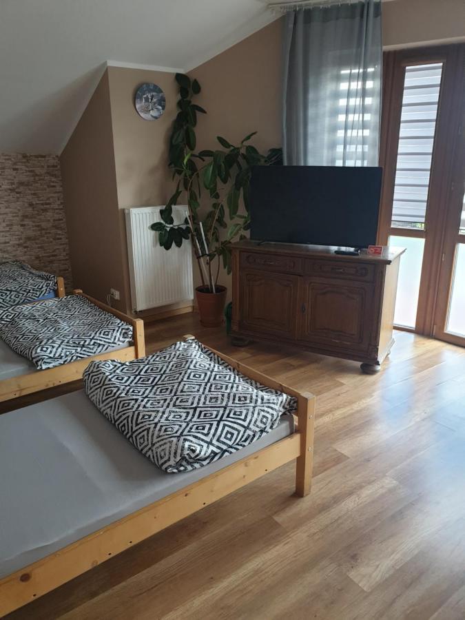 Aris Pokoje Gościnne Wojnicz Zewnętrze zdjęcie